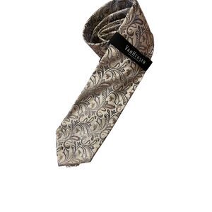 Van Heusen Silver Gray Paisley Silk Tie Formal Business Wedding career 62 inches